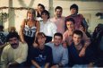 Los niños que en 1965 entraron en el colegio Seber Altube celebraron el 25 aniversario. Entre otros la profesora Pili (LIli Alberdi) y las hijas de José Antonio Martija, Maiteder y Cristina.